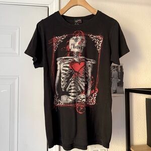 RockSteady black graphic skeleton heart crew neck goth short sleeve tee t-shirt